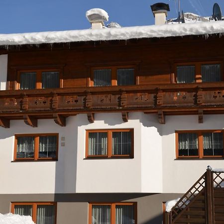 Haus Elisabeth Bed & Breakfast Нойщифт им Щубайтал Екстериор снимка