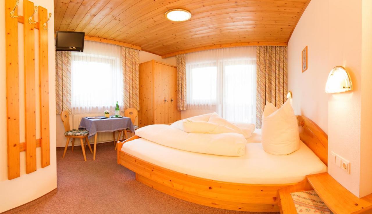 Haus Elisabeth Bed & Breakfast Нойщифт им Щубайтал Стая снимка
